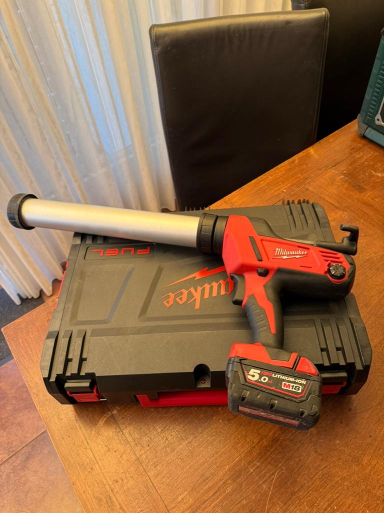 Te koop Milwaukee c18 PCG /600 A kitspuit, Ophalen of Verzenden, Zo goed als nieuw