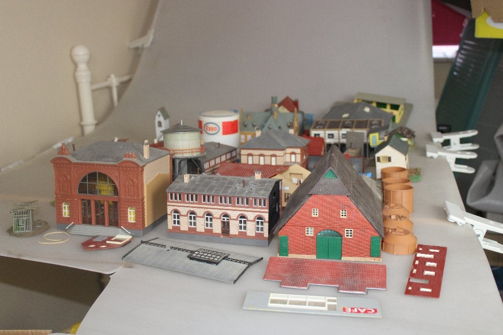 29 huisjes kerk fabrieken  HO, Overige merken, Wisselstroom, Gebruikt, Verzenden