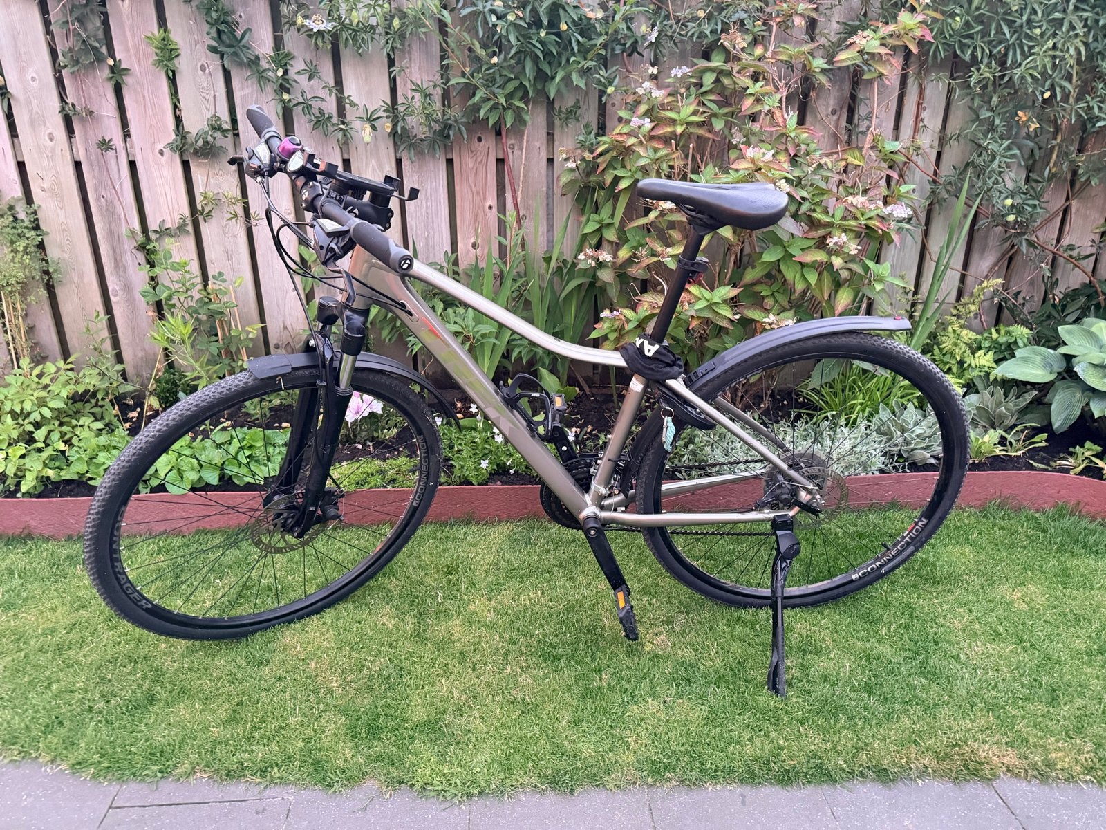 Trek Dual Sport 2 Damesfiets - Zo goed als nieuw, Versnellingen, Zo goed als nieuw, 50 tot 53 cm, Schijfrem