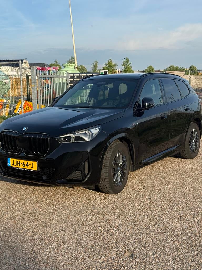 BMW X1 Xdrive23d  Aut 2023 Zwart, 1995 cc, Zwart, 4 cilinders, 2000 kg