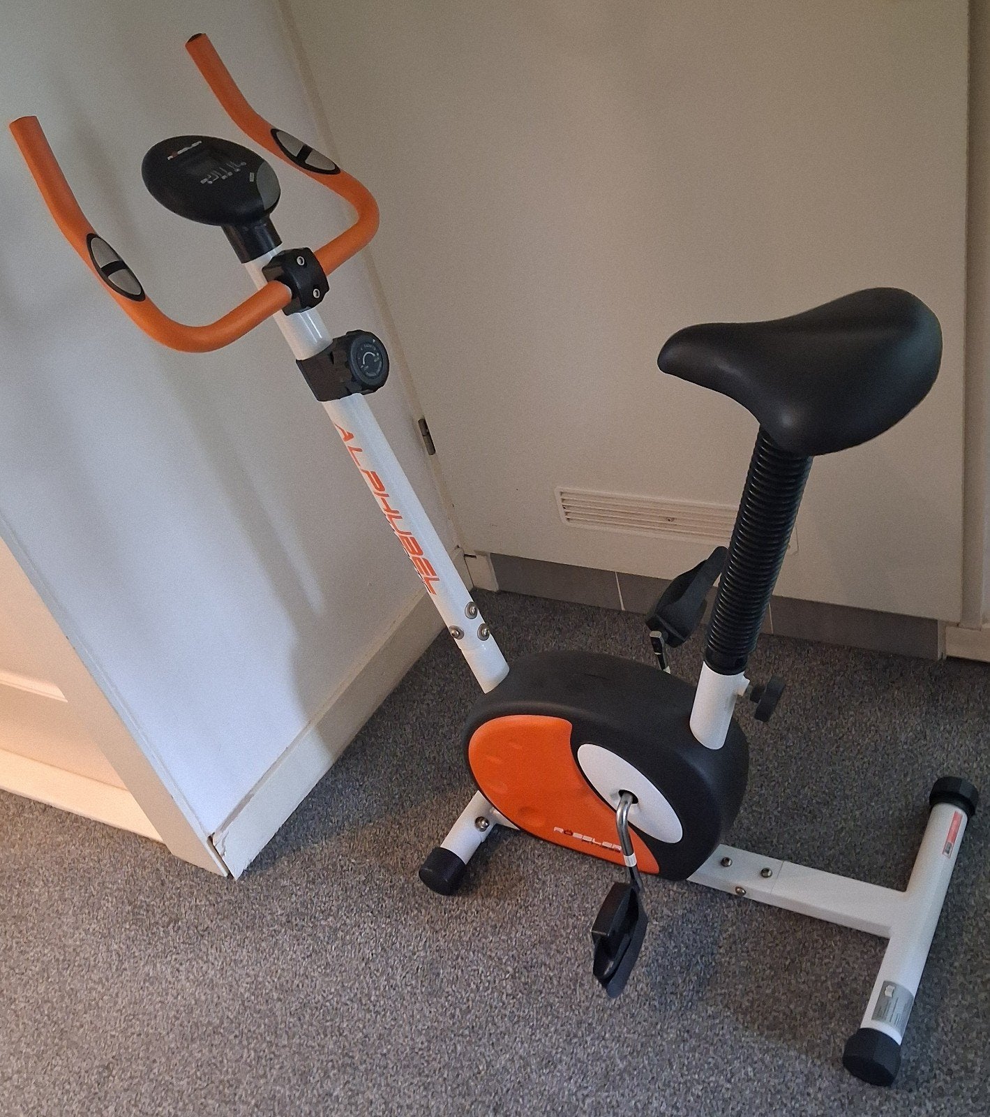 Hometrainer, Sport en Fitness, Ophalen, Gebruikt, Hometrainer