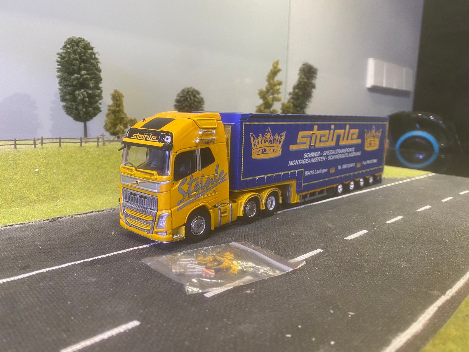 Volvo FH met zwanenhals tautliner van Steinle, Ophalen of Verzenden, Zo goed als nieuw, Bus of Vrachtwagen, Tekno