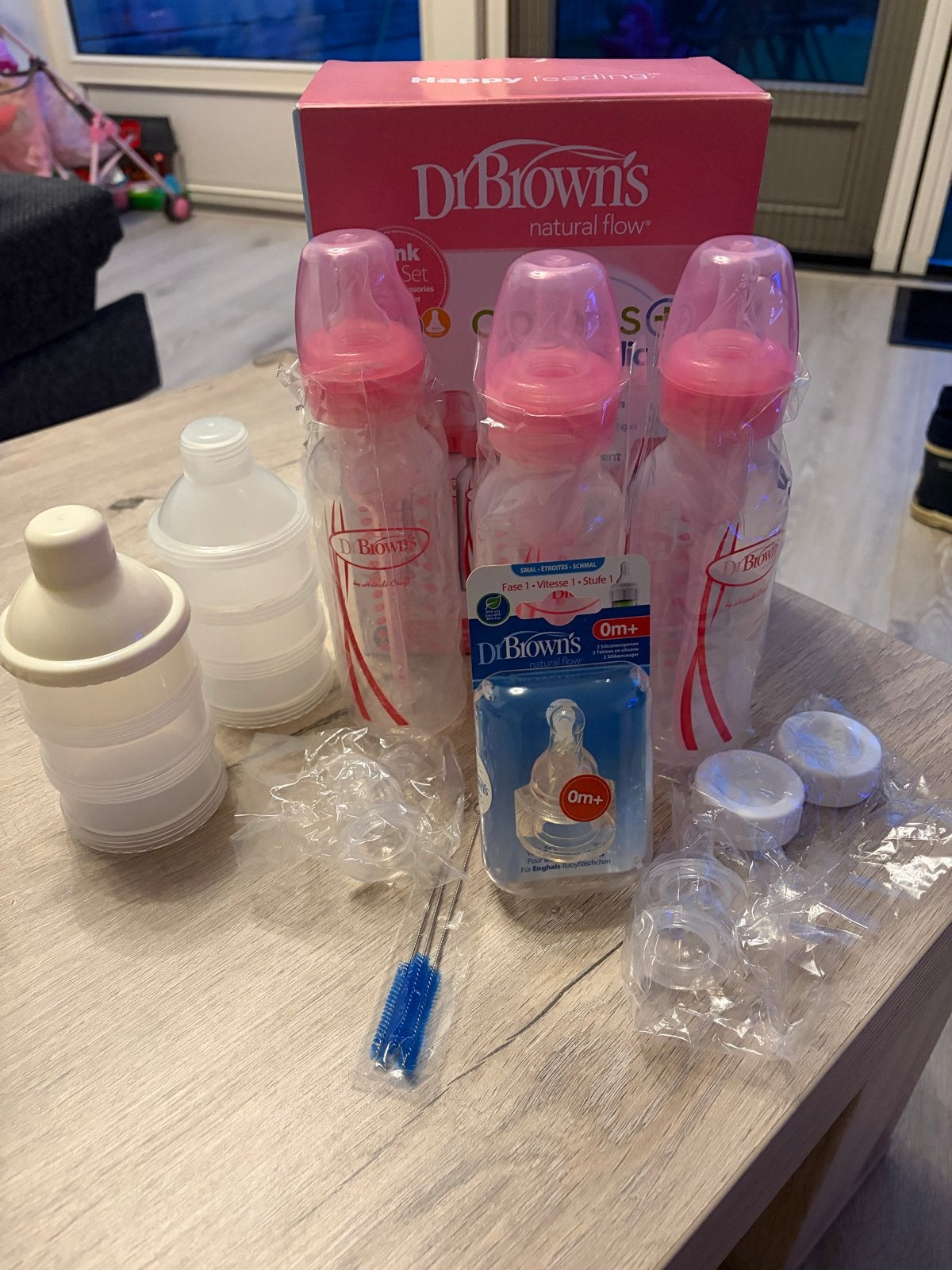 Dr. Brown's Flessen, Spenen & Melkpoedertorens Set, Ophalen, Dr. Brown's, Zo goed als nieuw, Inclusief flessen