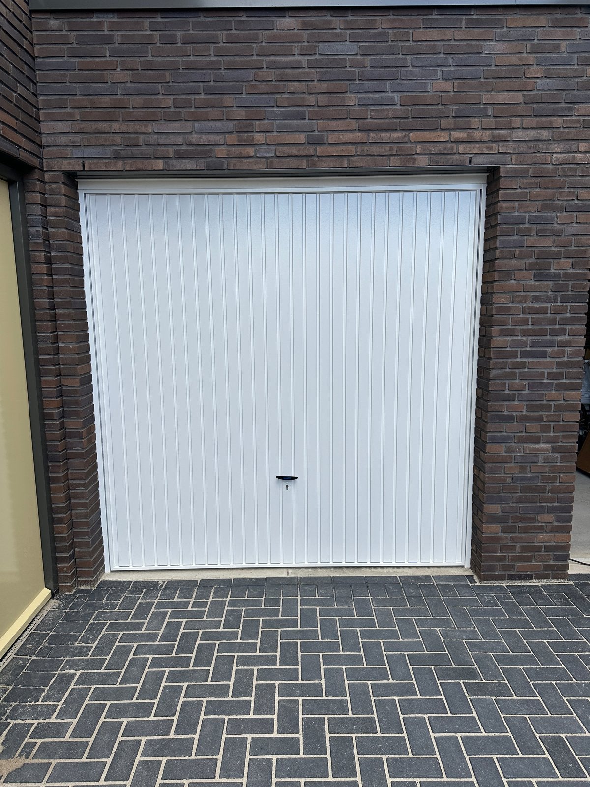 Nieuwe Novoferm Garagedeur - Wit, 2.375 x 2.375 mm, Doe-het-zelf en Verbouw, Ophalen of Verzenden, 120 cm of meer, 215 cm of meer