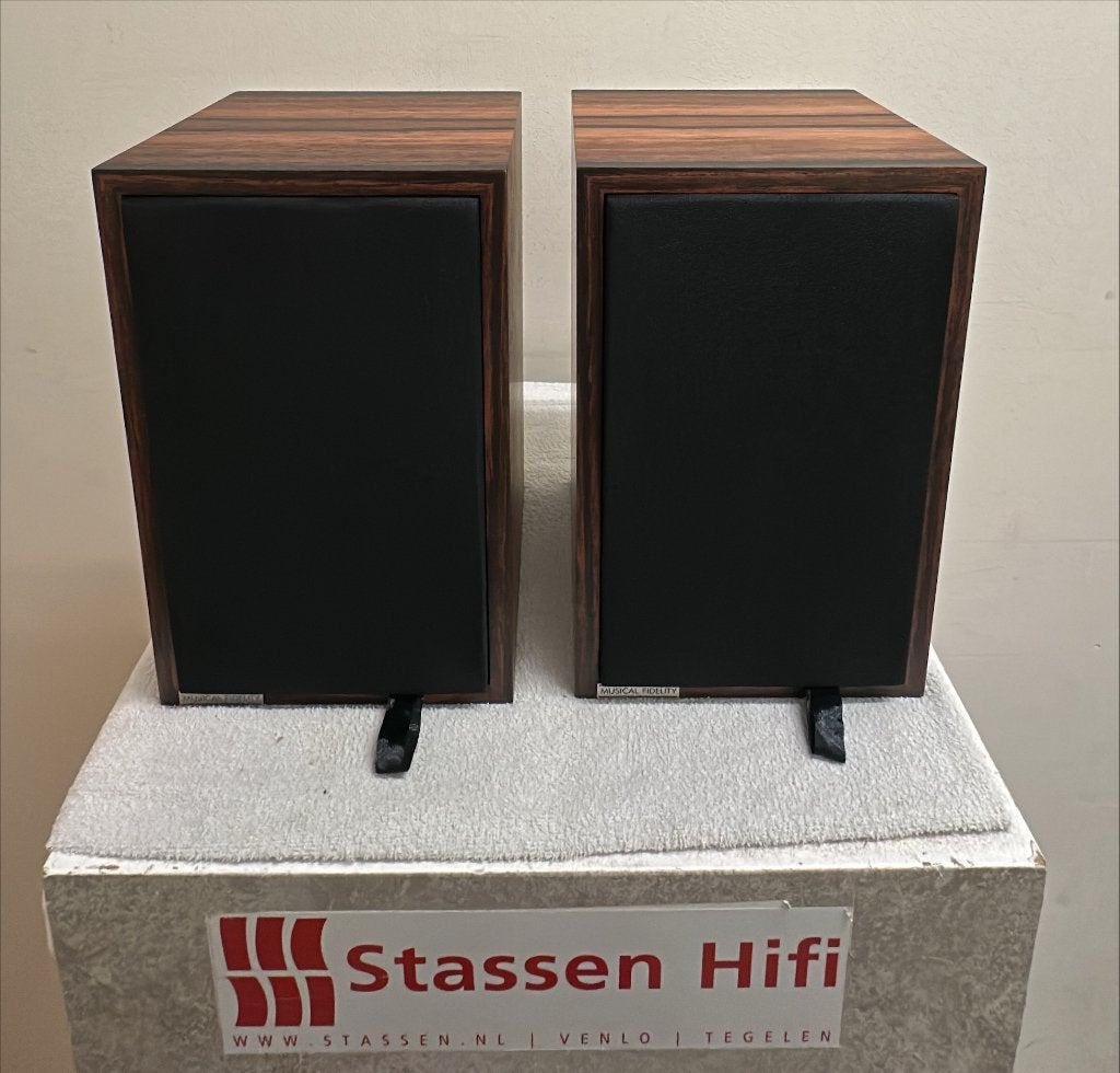 Musical Fidelity LS3/5A webshopretour, Audio, Tv en Foto, Luidsprekers, 120 tot 150 watt, Zo goed als nieuw, Boekenplank luidspreker