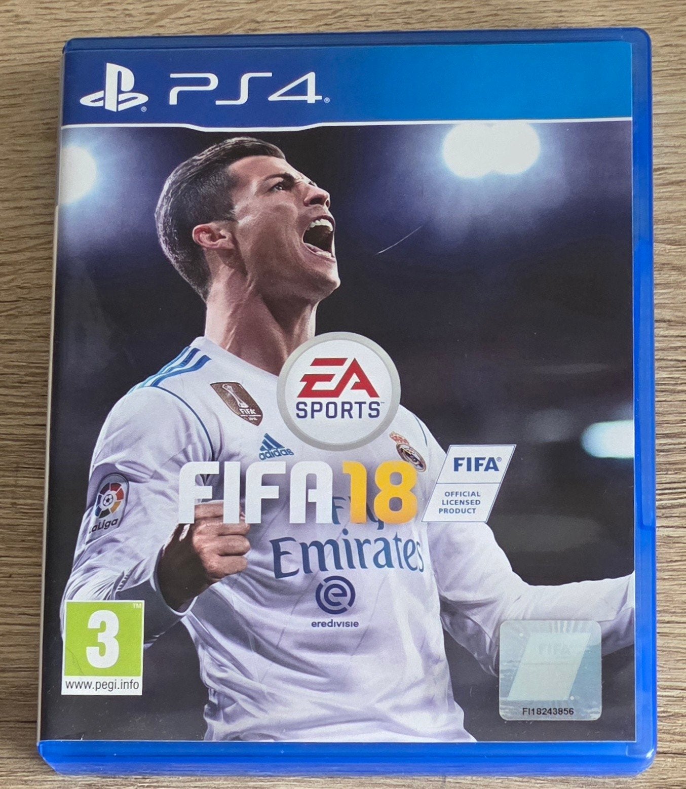FIFA 18 PS4 - Zo goed als nieuw, Ophalen of Verzenden