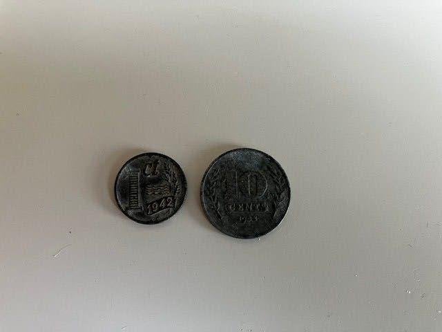 Nederland, 1 cent 1942 en 10 cent 1942, zink, zie foto's, Ophalen of Verzenden, Koningin Wilhelmina, 10 cent, Losse munt