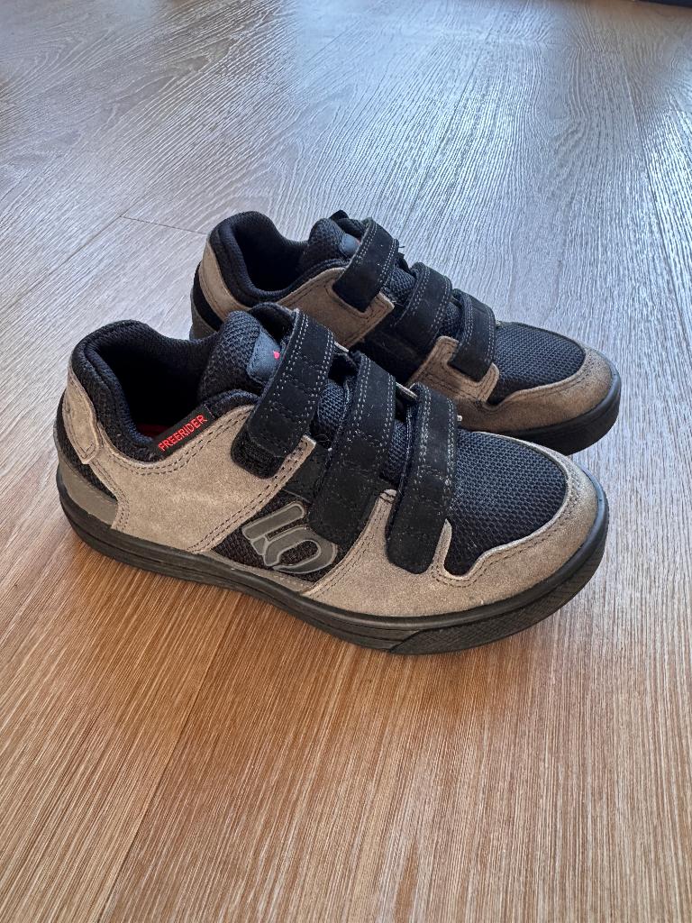 Five Ten / Adidas Freerider mountainbike schoenen 32 kids, Gebruikt, Kinderen, Schoenen, Overige maten