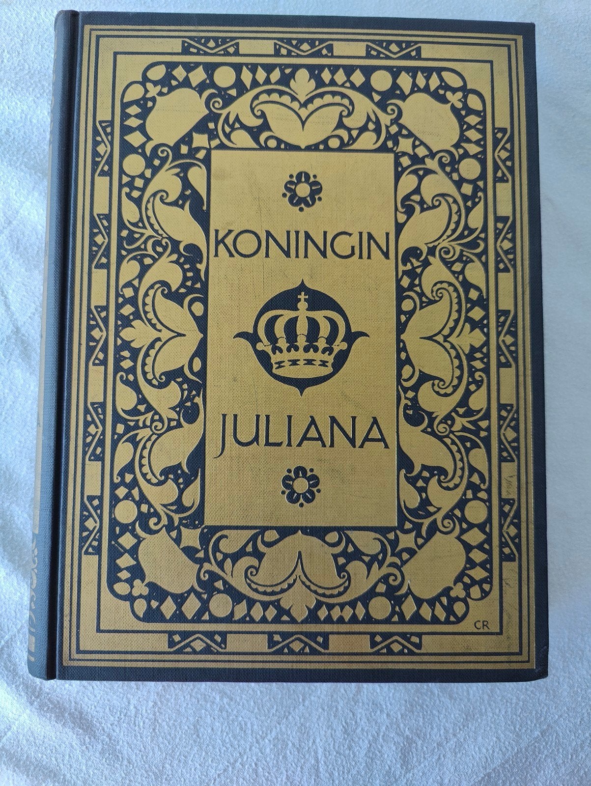 Koningin Juliana Officieel Gedenkboek 1948, Boeken, Ophalen of Verzenden, 20e eeuw of later, Gelezen, Mr. J.R.H. van Schaik