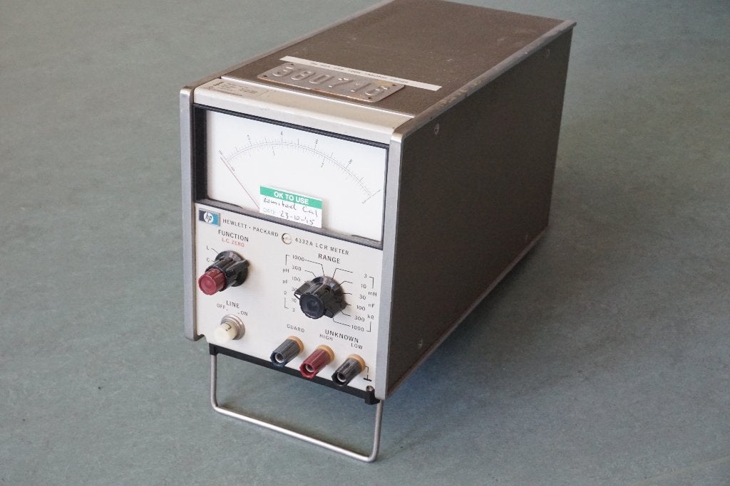 Hewlett Packard 4332A LCR-meter + manual, Doe-het-zelf en Verbouw, Meetapparatuur, Verzenden, Gebruikt, Elektriciteit