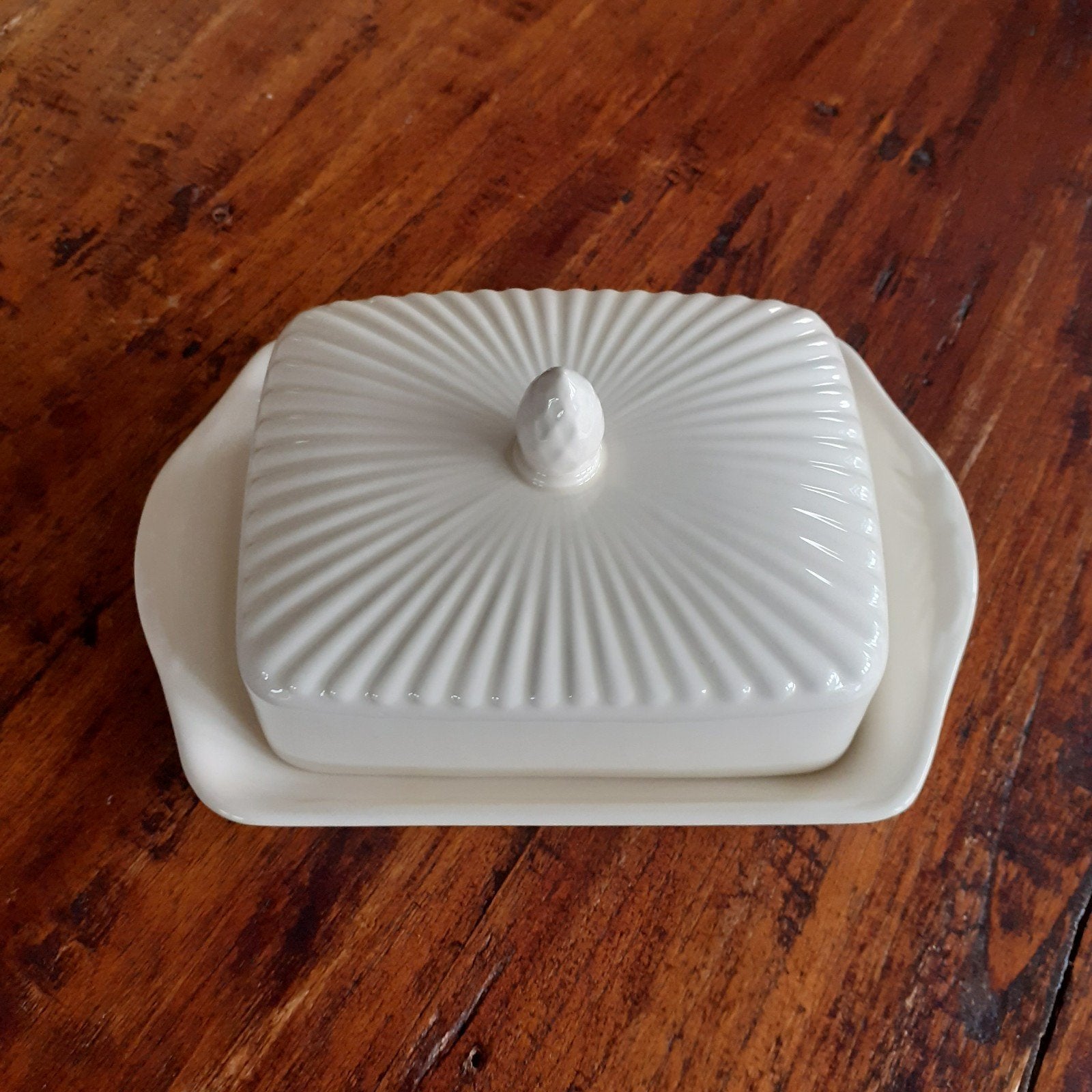 Wedgwood EDME  Prachtige botervloot in uitstekende staat, Huis en Inrichting, Gebruikt, Overige typen, Ophalen of Verzenden, Wedgwood