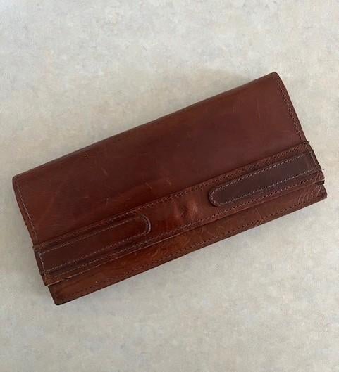 Enveloppe Tas Clutch Vintage Stevig Rund Leer Roest Bruin, Sieraden, Tassen en Uiterlijk, Tassen | Damestassen, Zo goed als nieuw