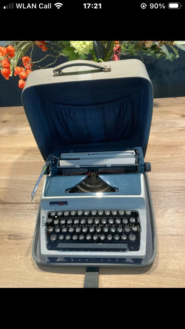Vendex koffertypemachine uit 1971, Ophalen, Gebruikt