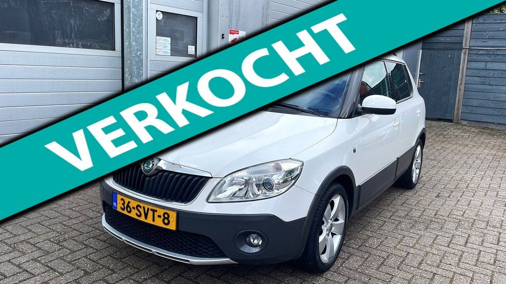 Skoda Fabia 1.2 TSI Scout AUT-Leder-Navi-Clima-Cruise-Velgen, Auto's, Skoda, Euro 5, Automatische klimaatregeling, Gebruikt, 4 cilinders
