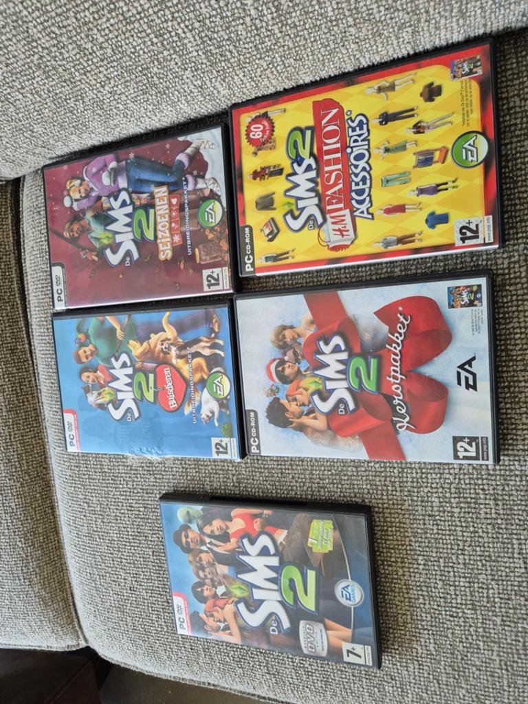 De Sims 2 PC Games - Diverse Uitbreidingspakketten, Spelcomputers en Games, Gebruikt, 1 speler, Ophalen of Verzenden, Vanaf 7 jaar