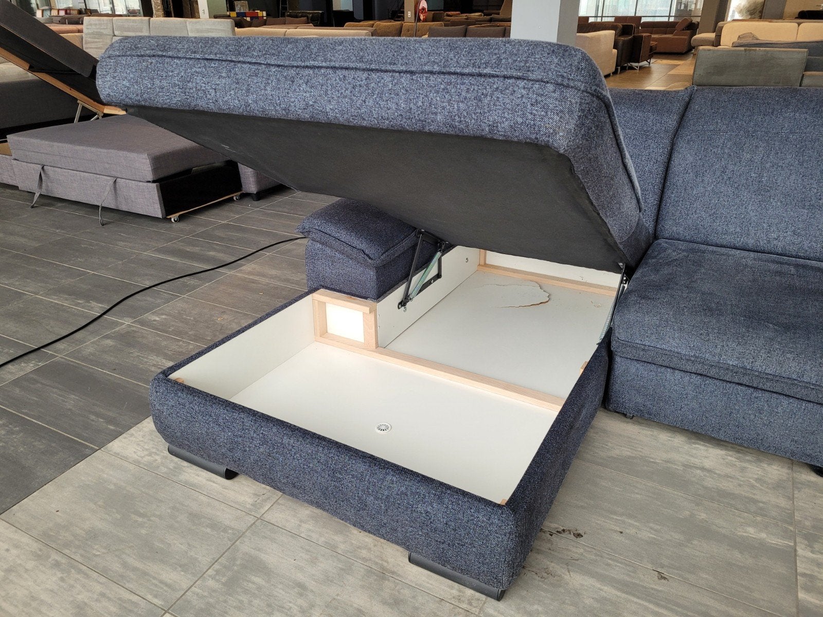 Foto 13 van ✳️️ OUTLET hoekbank slaapfunctie + opberg 280x180 | BEZORGEN