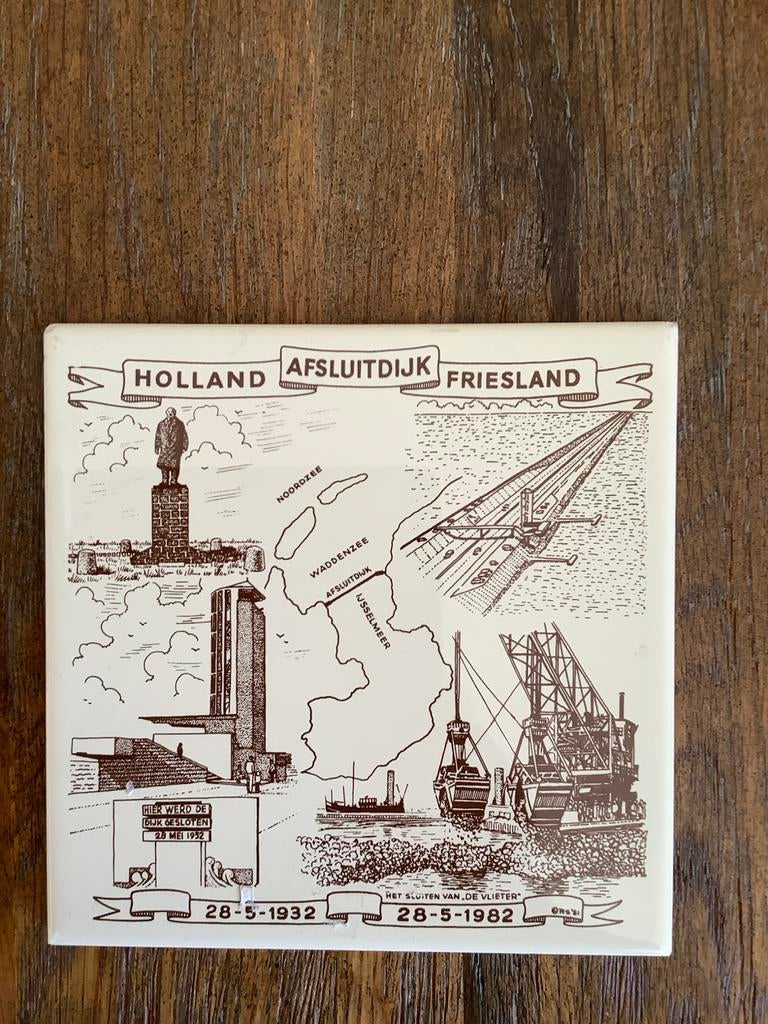 Afsluitdijk Gouden Jubileum Tegel 1932-1982, Antiek en Kunst, Antiek | Wandborden en Tegels, Ophalen of Verzenden