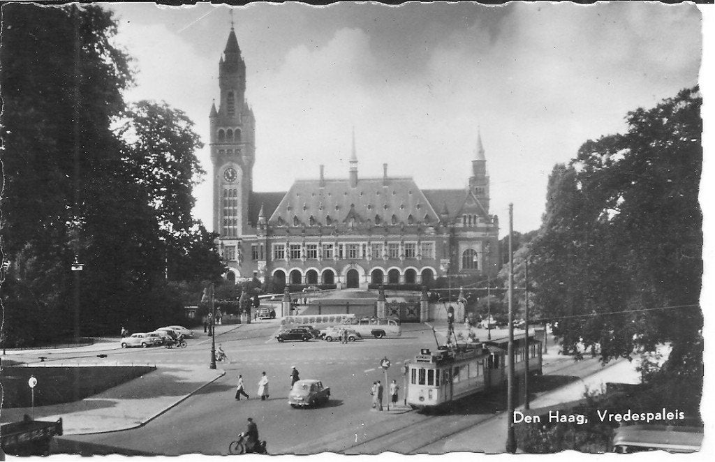 Oude Ansichtkaart Den Haag Vredespaleis Tram Auto's, Ophalen of Verzenden, 1940 tot 1960, Ongelopen, Zuid-Holland
