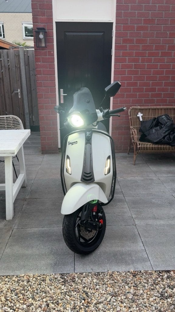 Vespa sprint facelift model 2025, Fietsen en Brommers, Scooters | Vespa, Ophalen, Maximaal 45 km/u, Vespa S, 49 cc
