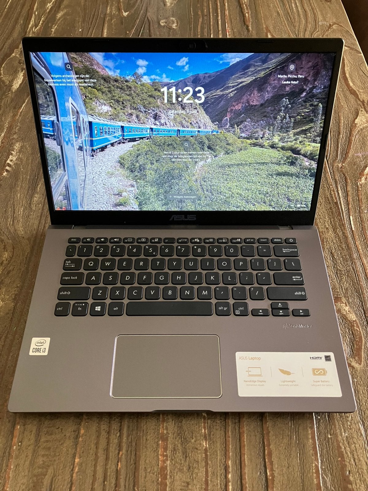 Asus Vivobook laptop, Computers en Software, Windows Laptops, Zo goed als nieuw, 14 inch, SSD, 2 tot 3 Ghz, Ophalen of Verzenden