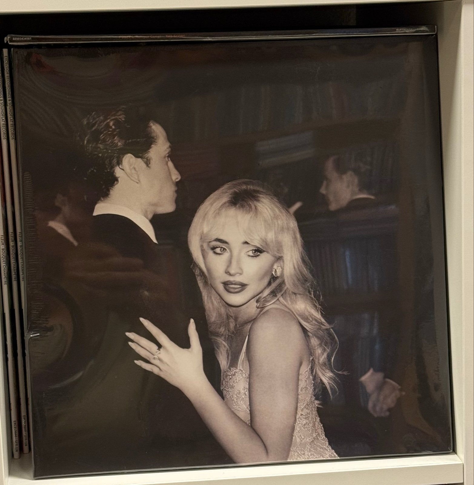 Sabrina Carpenter – Man's Best Friend (Zwart/Wit Split Vinyl, LP, Pop, Colored vinyl, Ophalen of Verzenden