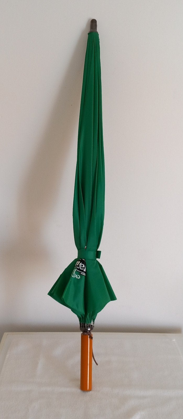 Heineken paraplu / parasol, Ophalen