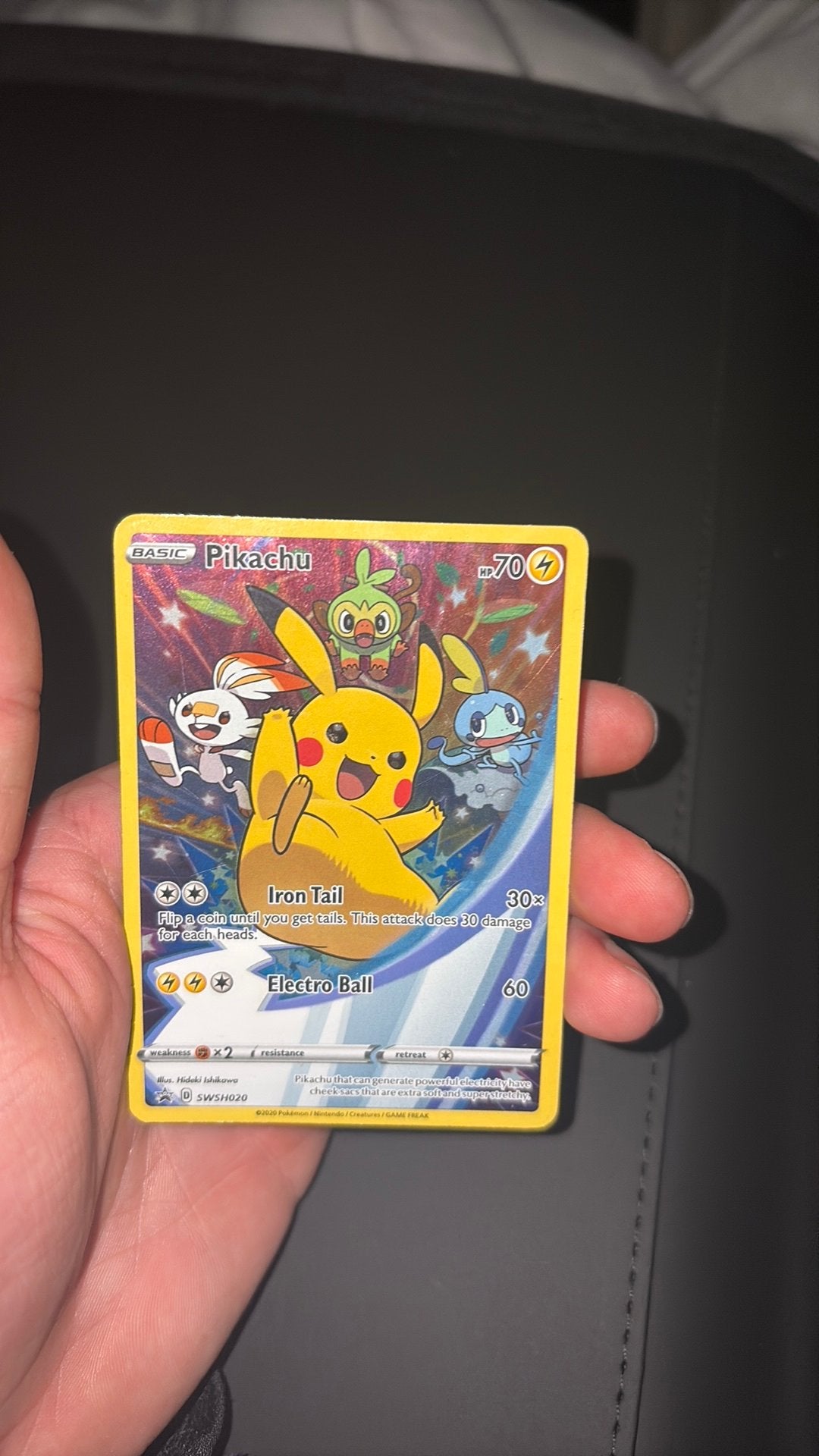 Pikachu sword en shield promo, Hobby en Vrije tijd, Ophalen of Verzenden, Zo goed als nieuw