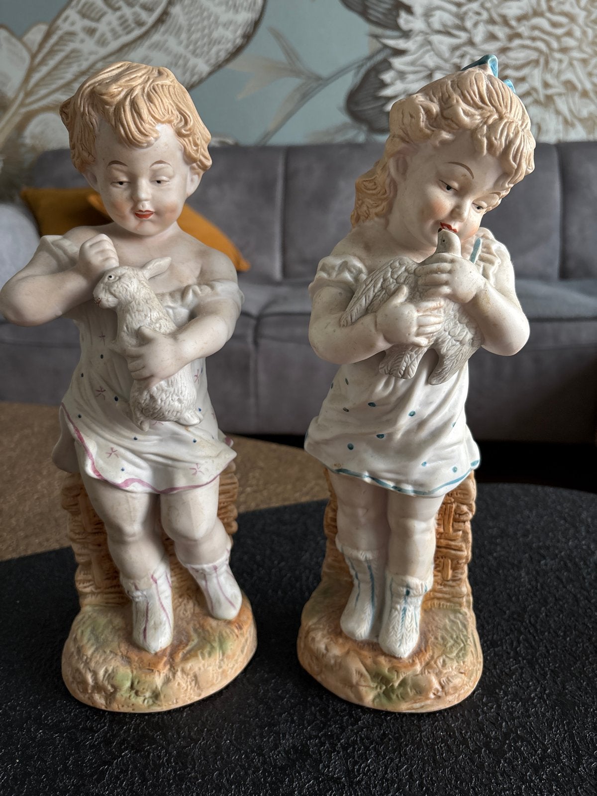 Vintage Beeldjes van Kinderen met Dieren - Porselein, Ophalen