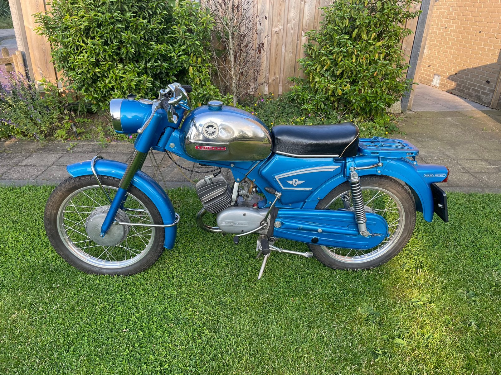 Zundapp 517-16 zwitser met motor kenteken, Ophalen, KS50, Zo goed als nieuw