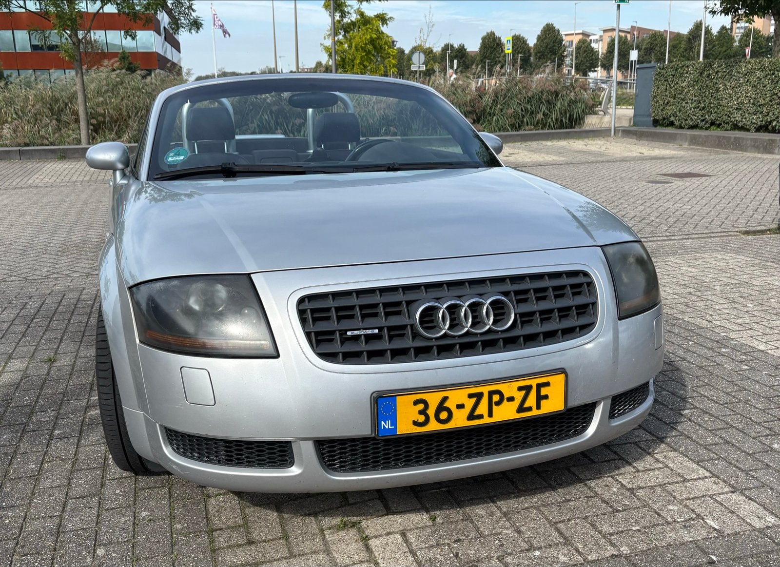 Audi TT 1.8 T Roadster Quattro 132KW 2003 Grijs, Auto's, TT, 1440 kg, 4 cilinders, Cabriolet