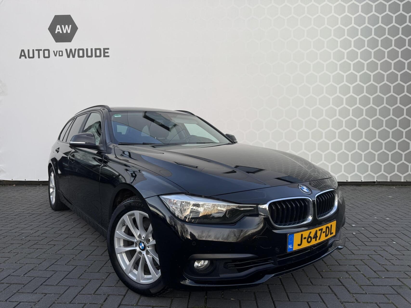 BMW 3-serie Touring 330d Centennial High Executive Trekhaak, Automaat, Achterwielaandrijving, 2993 cc, 258 pk