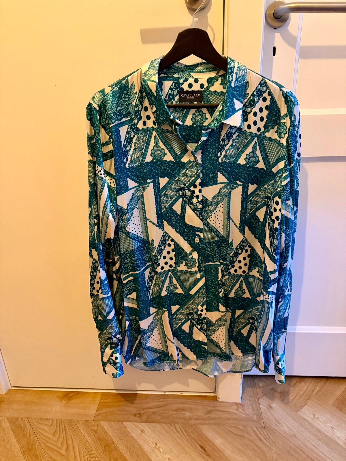 Cavallaro blouse zeeblauw, nieuw zonder kaartjes , maat 44, Ophalen of Verzenden, Nieuw, Maat 42/44 (L), Blauw