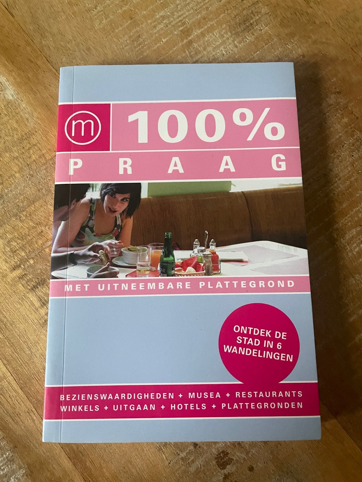 Reisgids Praag - Tsjechië, Overige merken, Europa, Ophalen of Verzenden, Zo goed als nieuw