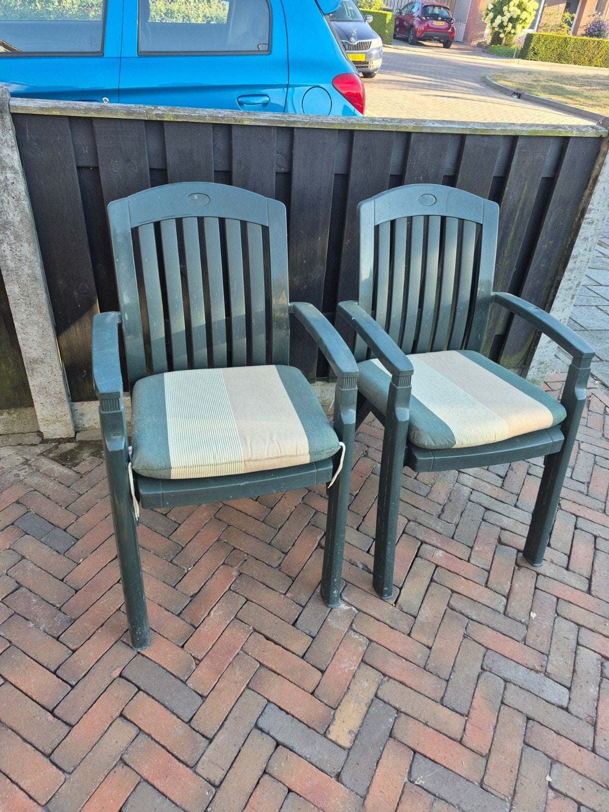 2 Groene Hartman tuinstoelen met kussens, Ophalen, Gebruikt, Kunststof