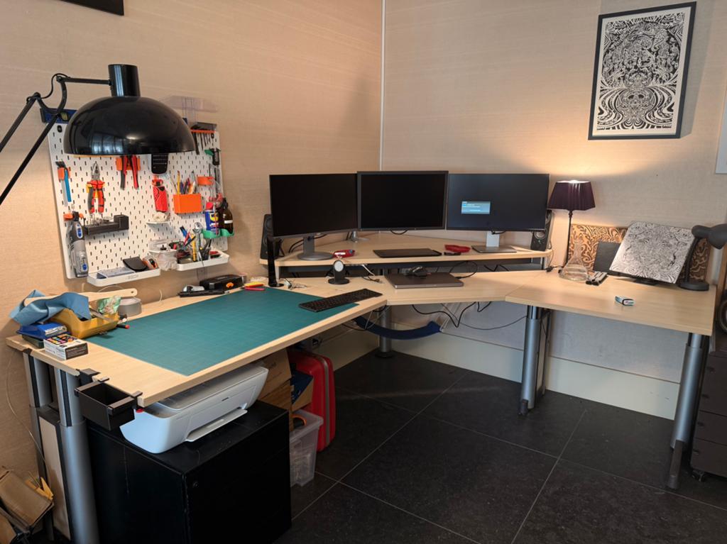 Mibra Ambition hoekbureau in hoogte verstelbaarmonitorplank, Huis en Inrichting, Bureaus, Ophalen, In hoogte verstelbaar