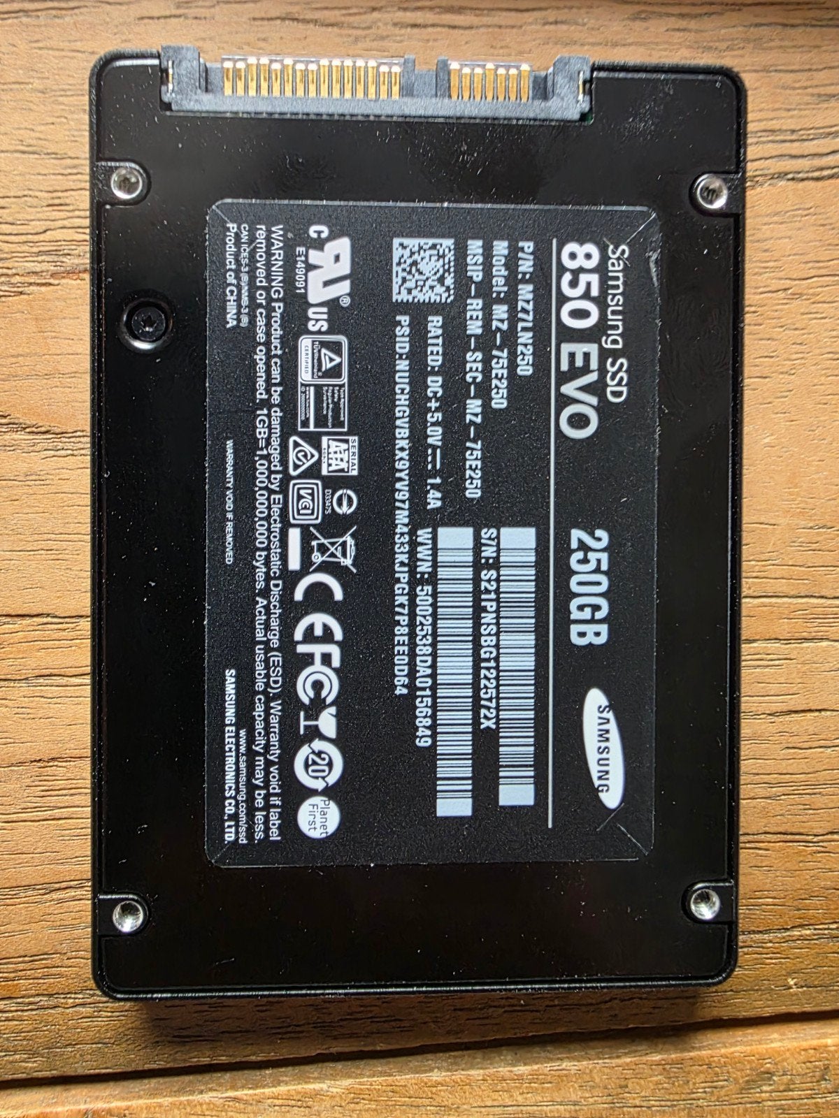 Samsung SSD 850 EVO 250GB - Zo goed als nieuw, Computers en Software, Harde schijven, Intern, Server, Ophalen of Verzenden, Zo goed als nieuw