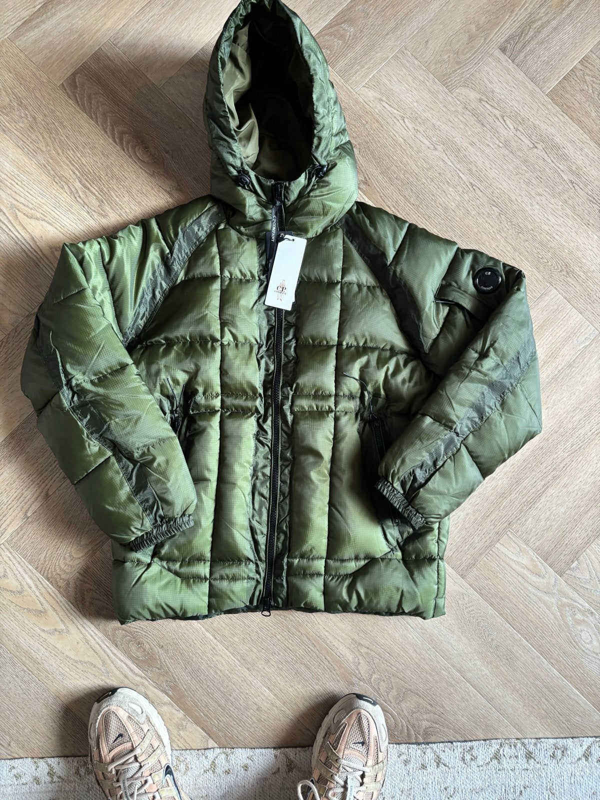 Nieuwe CP Company jas in maat M, Kleding | Dames, Ophalen of Verzenden, Nieuw, Maat 38/40 (M), Groen