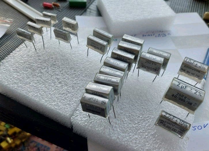 RIFA DC Condensatoren – Match Batches – (NOS), Ophalen of Verzenden, Nieuw