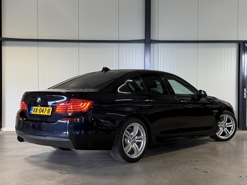 BMW 5-serie 520i M-Sport High Executive Pano Memory NL-AUTO, Auto's, Automaat, Achterwielaandrijving, Gebruikt, Euro 6