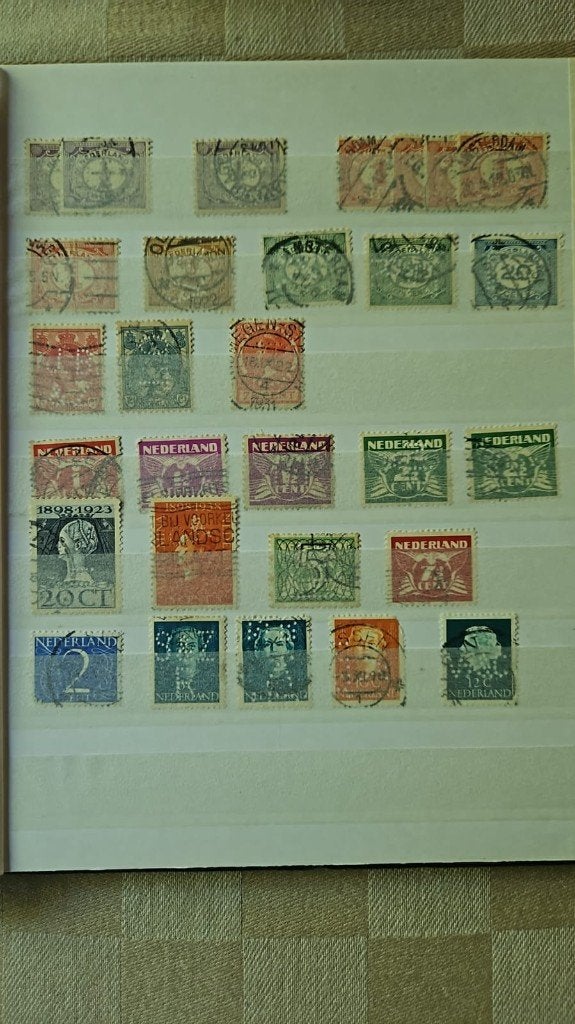 Kaveltje perfins postzegels divers, Postzegels en Munten, Ophalen of Verzenden, T/m 1940, Gestempeld