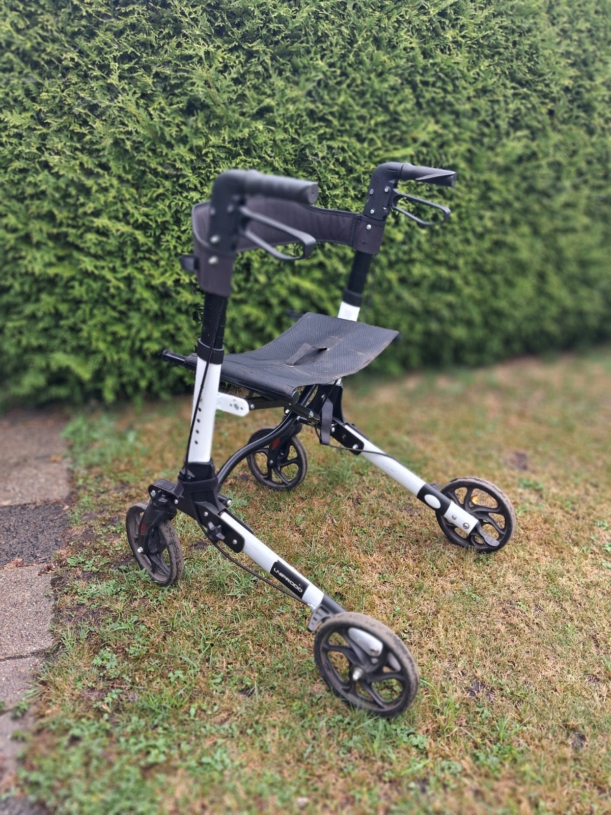 UNIPRODO ROLLATOR WIT, Ophalen, Gebruikt