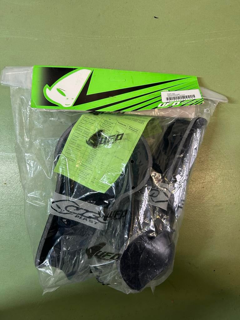 UFO Plast Ginocchiera GI02020 K Kniebeschermers, Motoren, Ophalen of Verzenden, Nieuw met kaartje, Heren, Motorcrosskleding