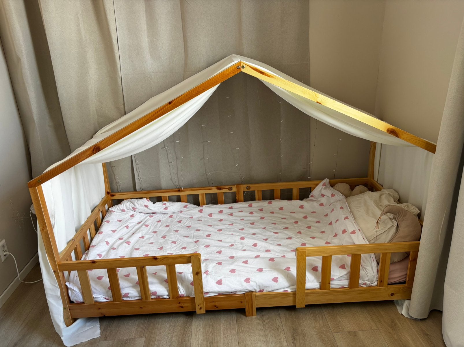 Huisjes bed, Ophalen, 85 tot 100 cm, Zo goed als nieuw, Matras