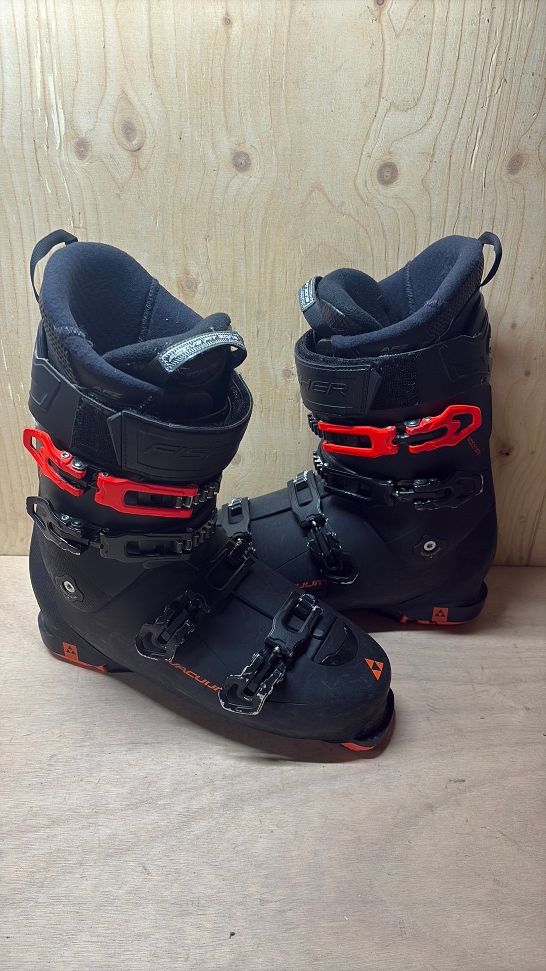 Fischer RC4 Vacuum skischoenen – maat 45/46 – Mondo 29/30, Fischer, 100 tot 140 cm, Schoenen, Ophalen of Verzenden