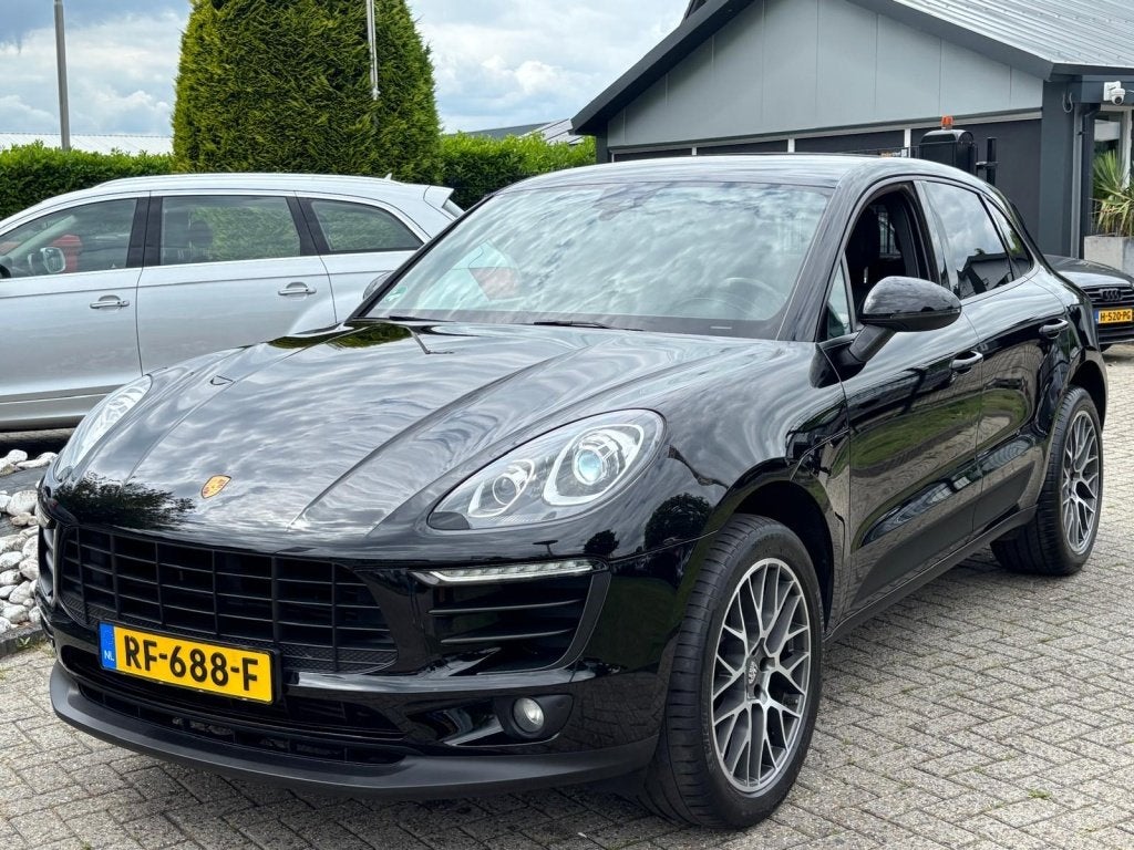Porsche Macan 2.0 Turbo 252PK Benzine 2016 Zwart OH Historie, Automaat, Gebruikt, 4 cilinders, Zwart