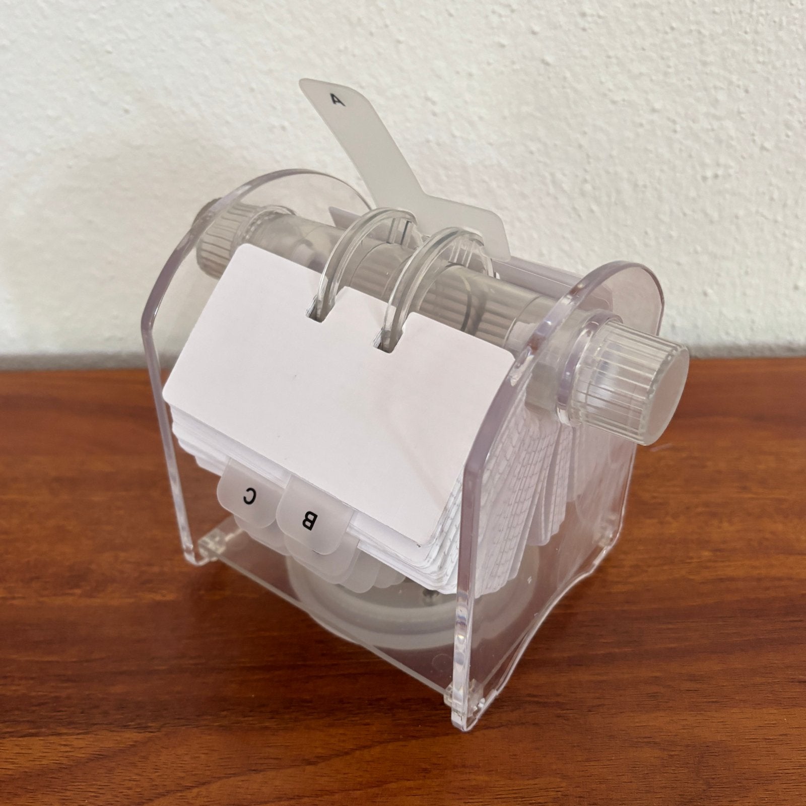 Transparante kaarthouder (“rolodex”) met alfabetische index, Ophalen of Verzenden, Gebruikt