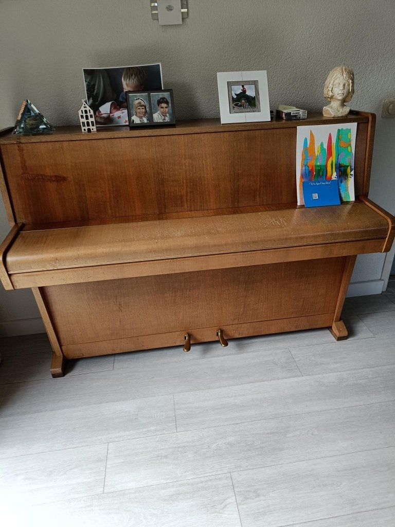 Te koop een August förster piano, Ophalen, Gebruikt, Bruin, Piano