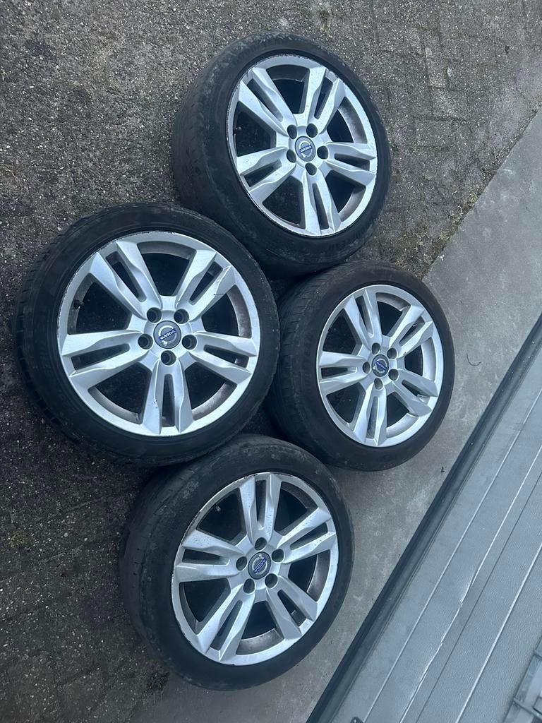 Volvo velgen 5x108, Ophalen of Verzenden, Zo goed als nieuw
