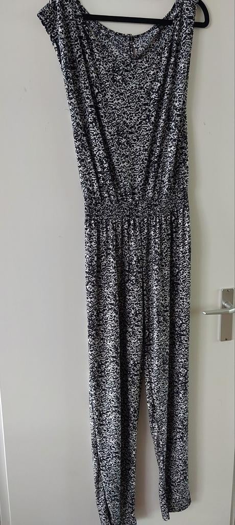 Lekker soepel vallende zwart-witte jumpsuit met print, Zwart, Ophalen of Verzenden, Maat 36 (S), Onbekend