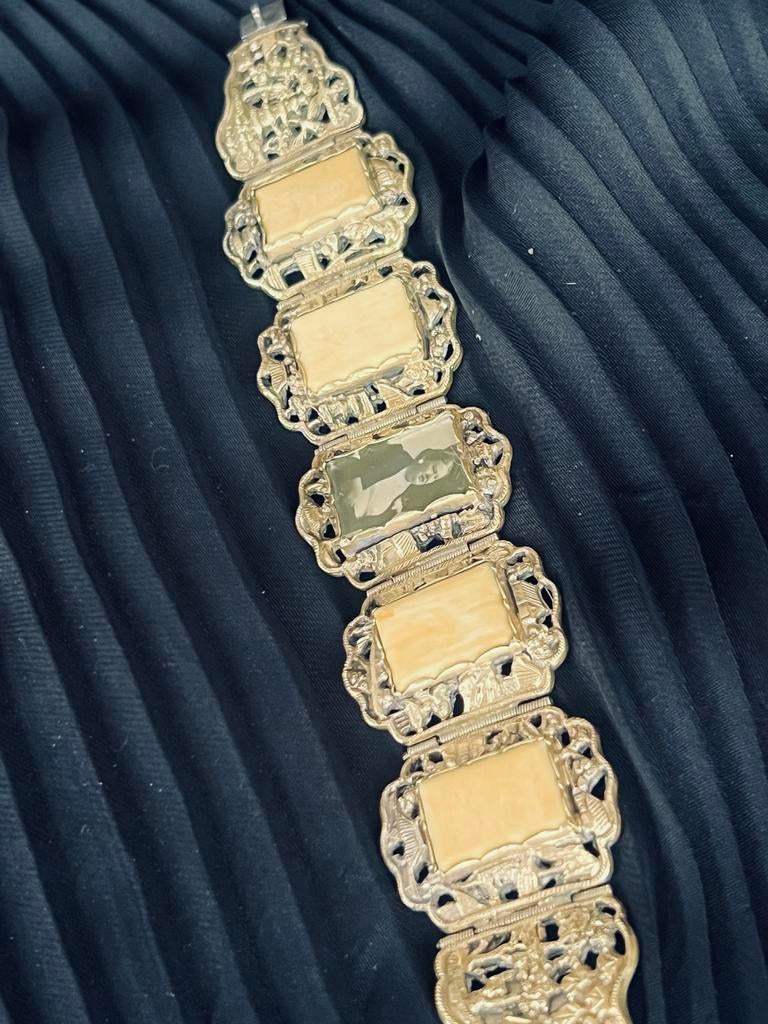 Vintage Zilveren Armband met Oosterse Motieven en Cameeën, Ophalen of Verzenden, Gebruikt, Zilver, Met bedels of kralen